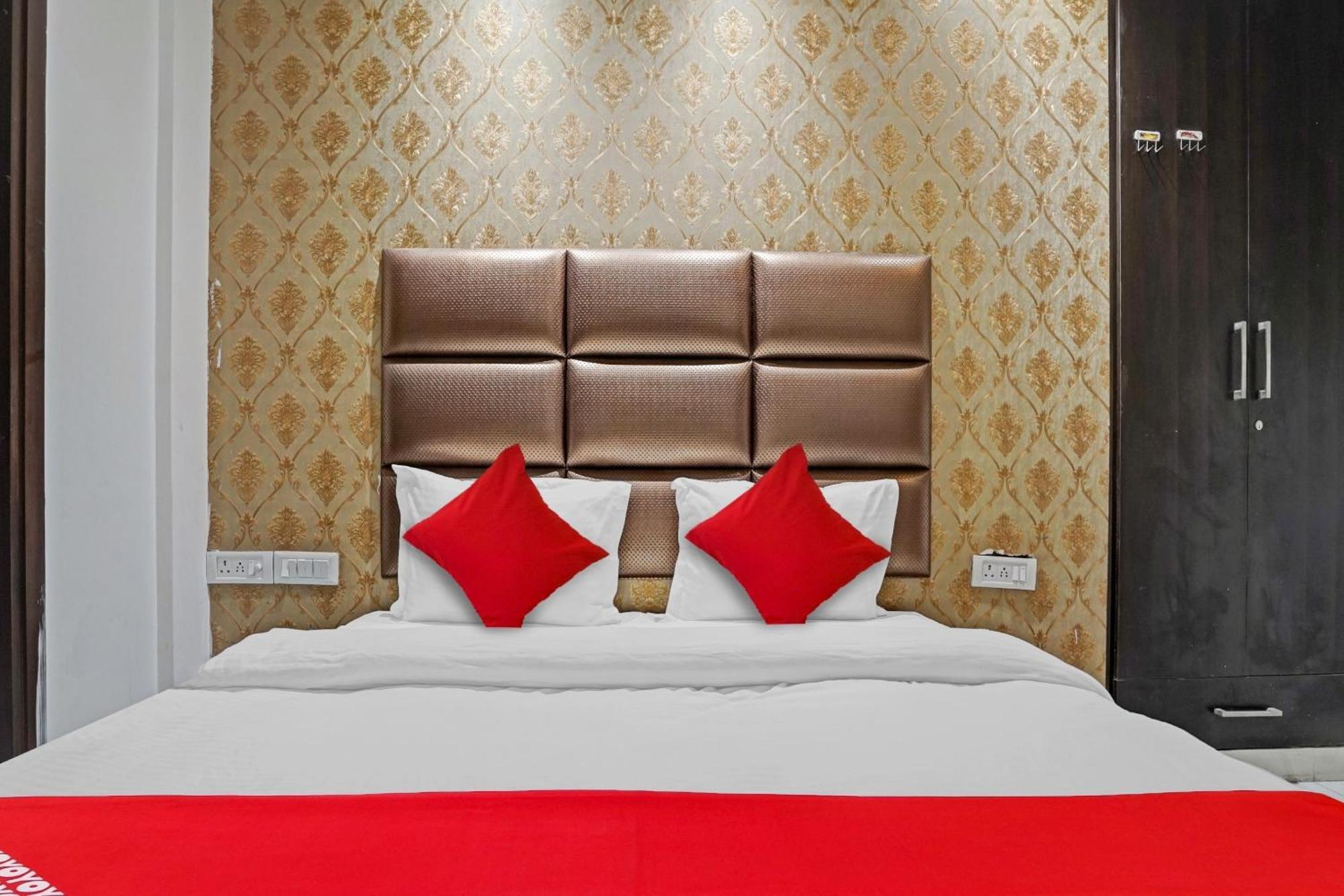 Hotel O South Galaxy Нью-Делі Екстер'єр фото